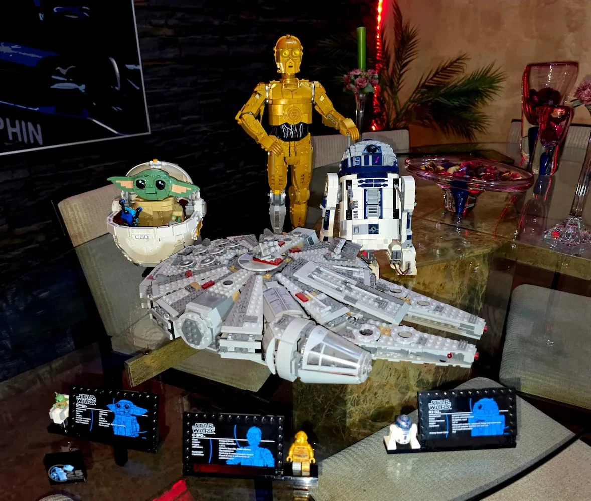 Figuras LEGO de Grogu, R2-D2 y C-3PO de Star Wars, colección de Iván Ciudad Espinar